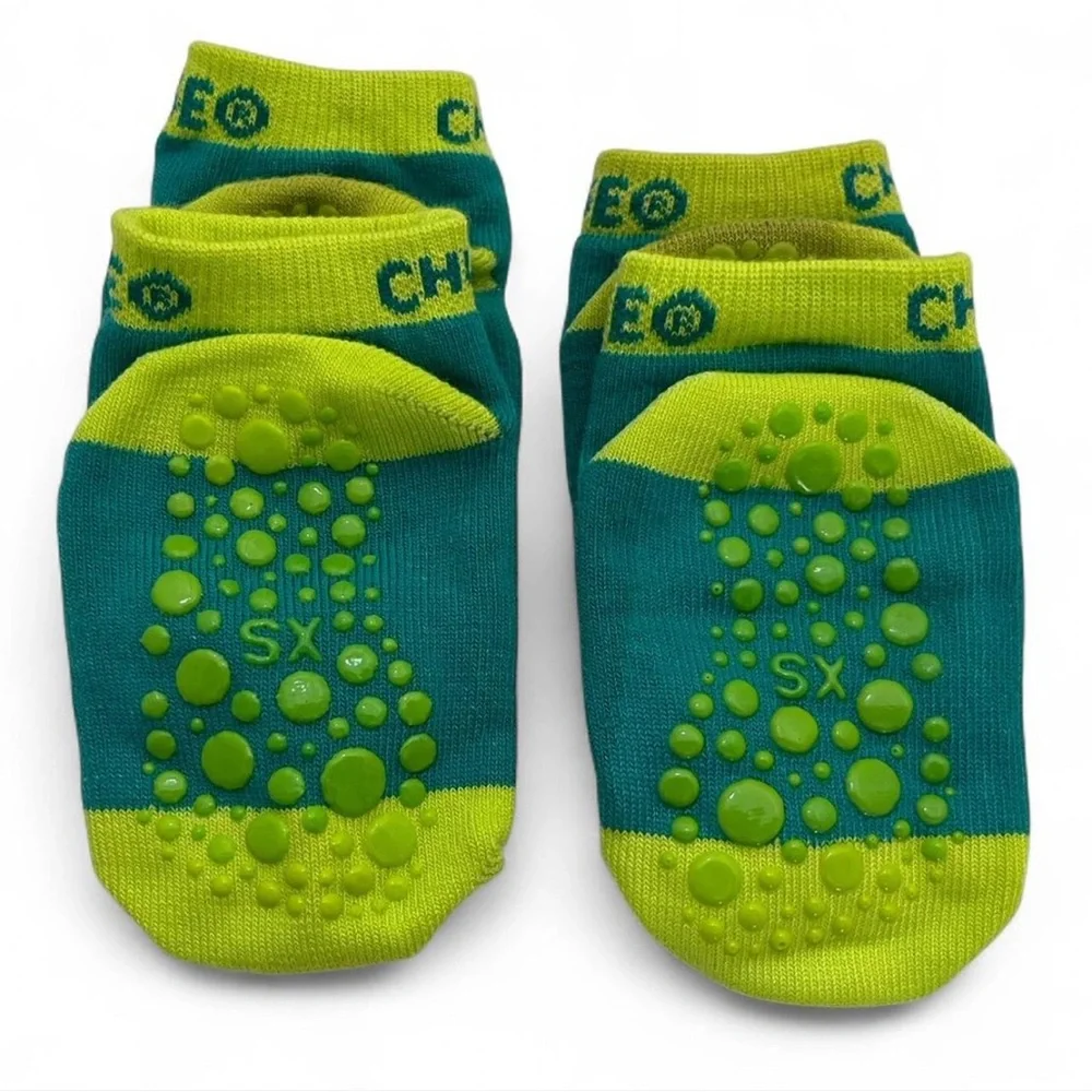 2 Pairs Chuck E Cheese Trampoline Zone Ankle Grip Socks Toddler Unisex 4C-9.5C
